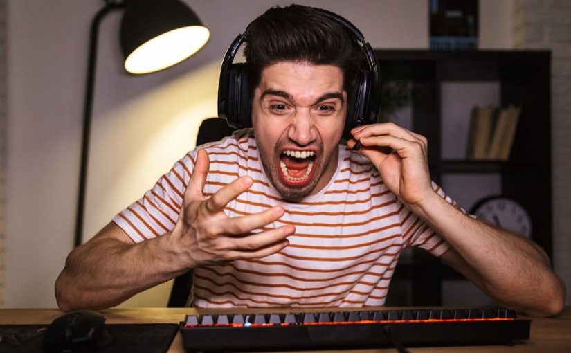 Kenapa Kalah di Game Online Terasa Lebih Sakit dari Kehilangan Uang?